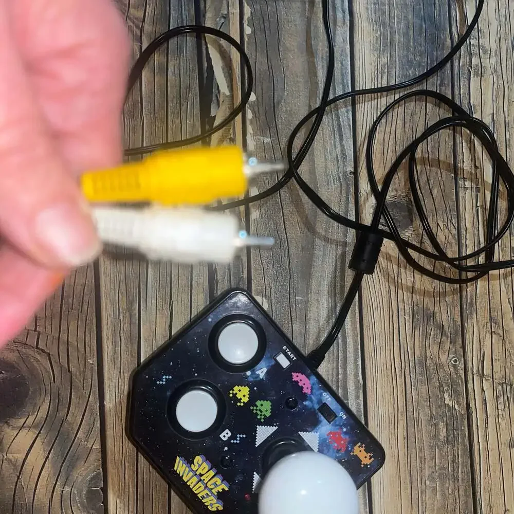 Retro Classic SPACE INVADERS Plug N'‎ Play Video Arcade Game Tested Works